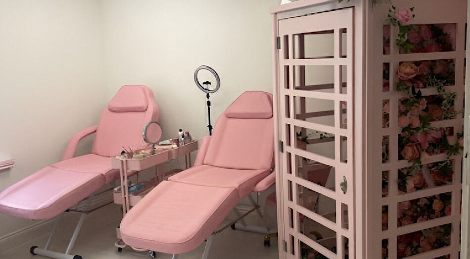 Serene pink treatment room at Alex Lajbrok Makeup, Middlesbrough, England, GB for luxury beauty services.