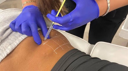 Professional body contouring at Beauty & Aesthetics By Lil, Bradford, England, GB.
