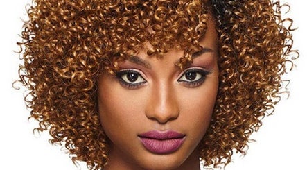 Maki Coiffure, bilde 2