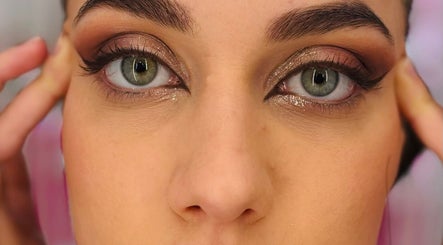 Image de Emma make up and brow studio 3