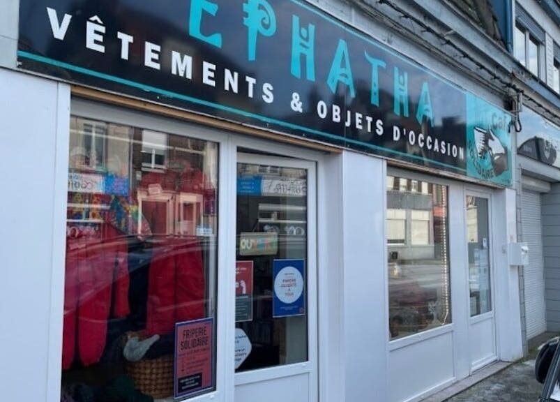 Façade de Vices Underskin à Lille, Hauts-de-France, FR, accueillante et moderne.