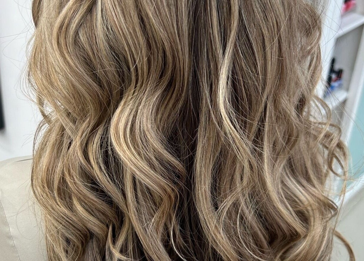 Blonde waves hairstyle at Sheena McCart salon, Vancouver, British Columbia, CA.