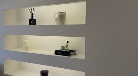 Studio 22 image 2