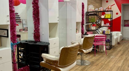 That Girl Beauty Bar