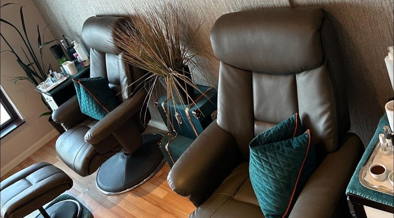 Luxurious seating at The Retreat at Ritual Ramsbottom, Ramsbottom, England, GB, for ultimate relaxation.