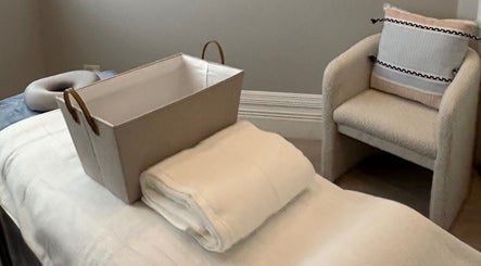 Easeful Massage Hub