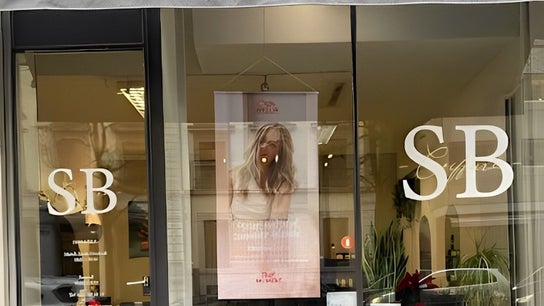 Anaïs Cerqueira Chez SB Coiffure