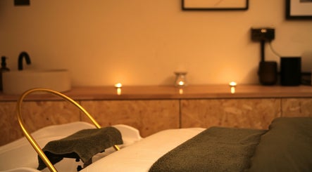 ILO Head Spa
