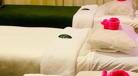 Massage Village imagine 2
