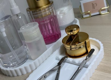 Produtos elegantes e ferramentas no Joana Paulino, Senhora Da Hora, Porto, PT.