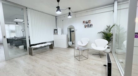 InnovaSkin Studio - Collins St