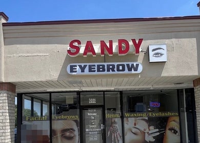 Front view of Sandy Eyebrows in Cincinnati, Ohio, US, showcasing its beauty services.
