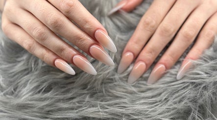 Nails by Evelyn