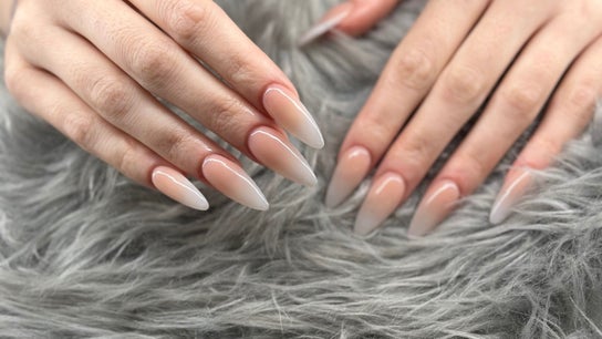 Nails by Evelyn