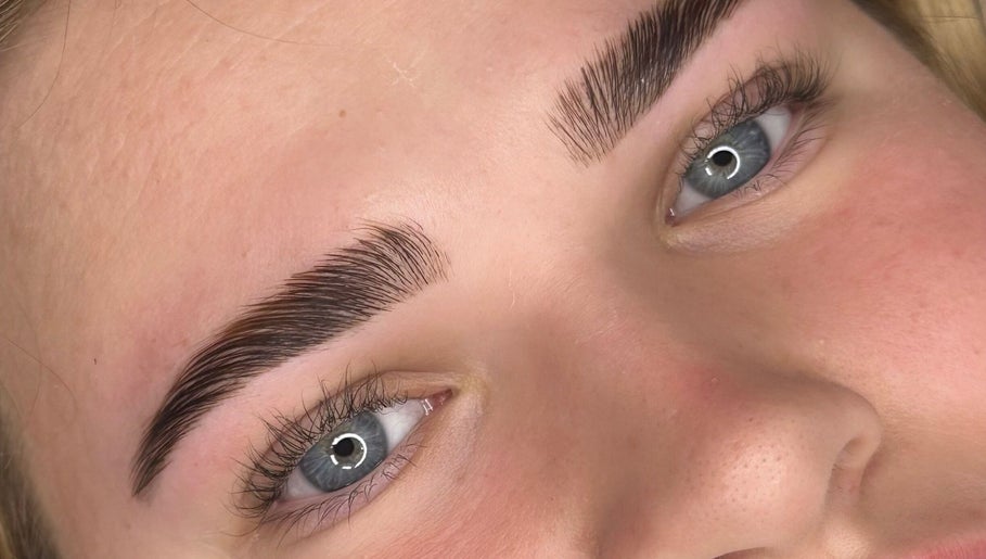 Lashbrowmiamor image 1