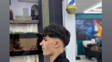 ELEGANT CUT image 3