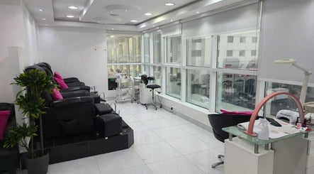 Ambra Beauty, bilde 2