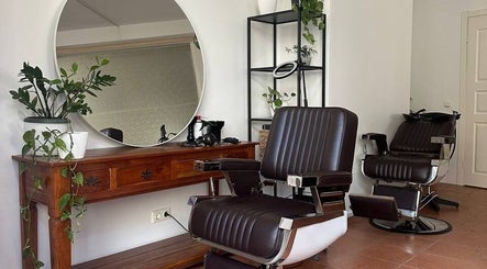 Oly Cut Barbershop 💈