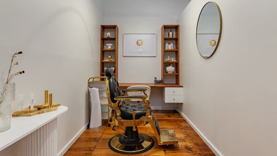 Golden Grin Teeth Whitening
