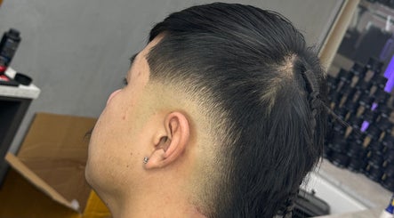 Unbreakable Cutz