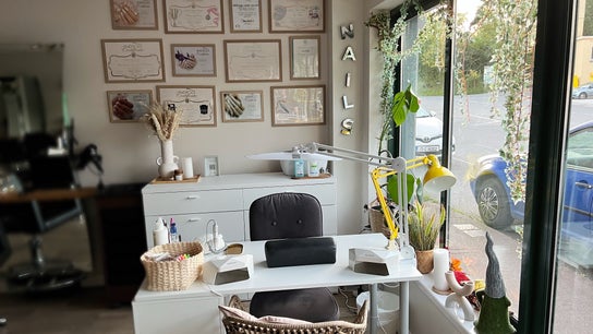 The Nail Place