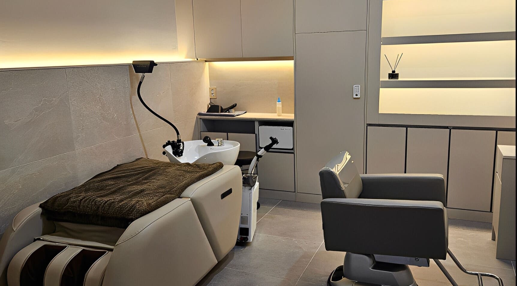 Luxurious salon suite at EcoJardin Jamsil Lotte Tower Branch 에코쟈뎅, 서울특별시, 서울특별시, KR.