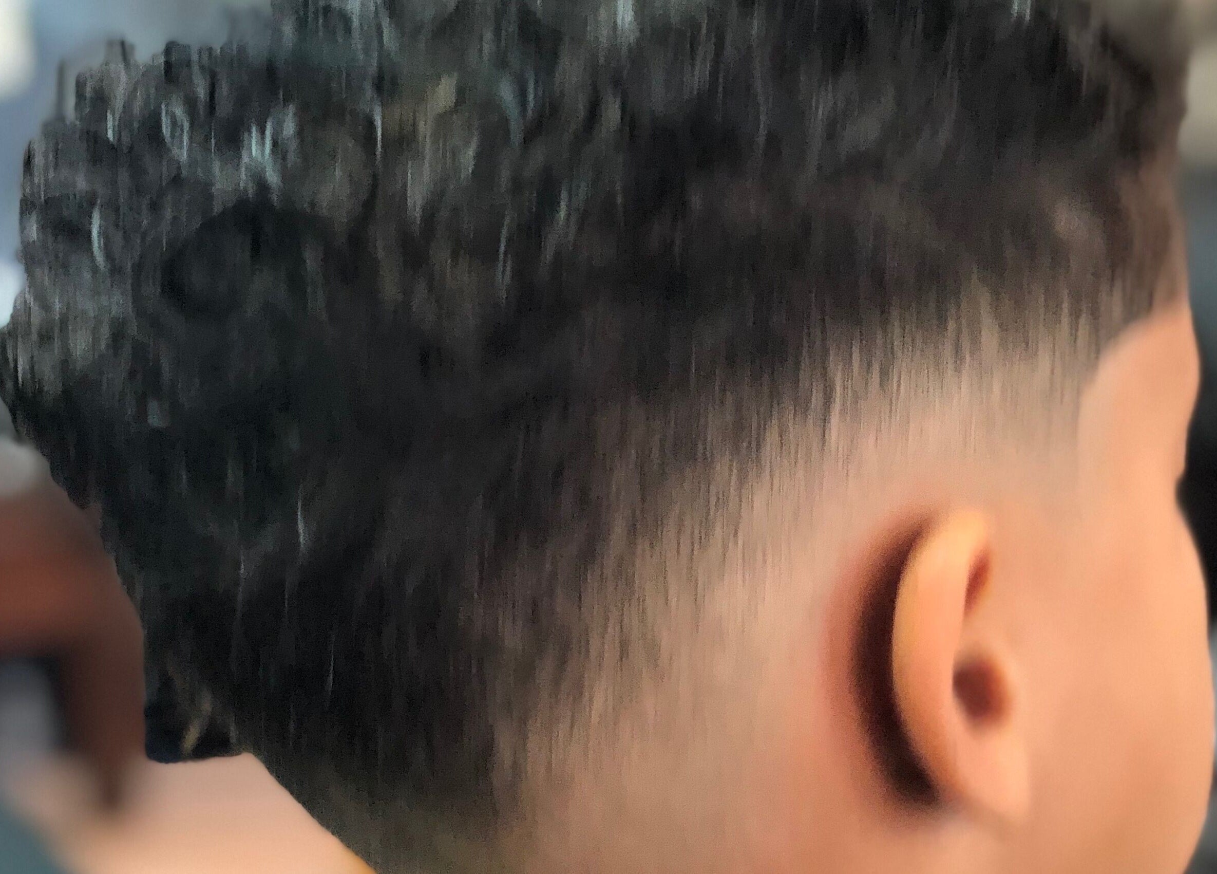 Corte de cabelo jovem no Guilherme Nascimento, Distrito Federal, Distrito Federal, BR.