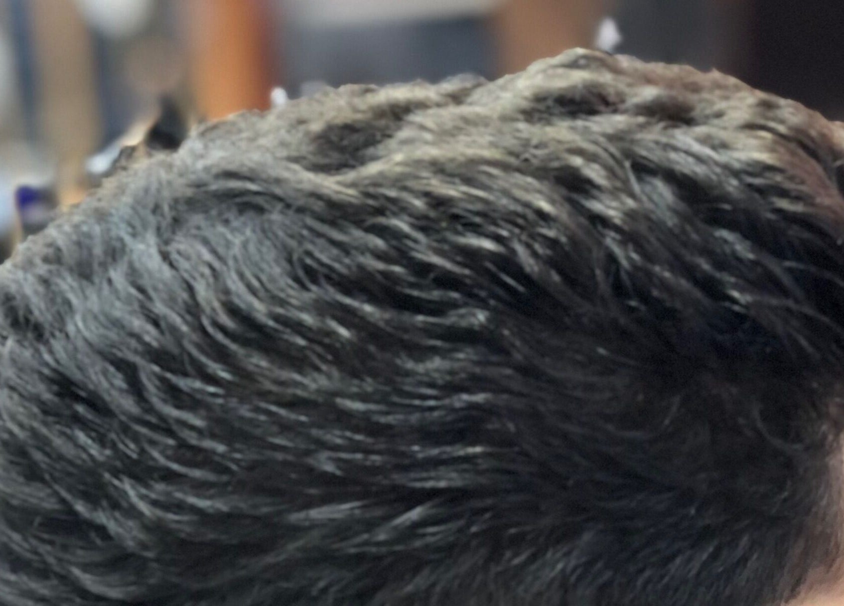 Corte de cabelo moderno e elegante no salão Guilherme Nascimento, Distrito Federal, Distrito Federal, BR.