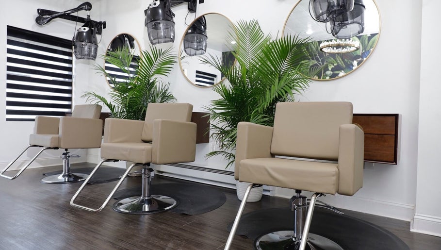 Timeless Extensions & Beauty Bar, bilde 1