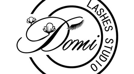 Domi Lashes