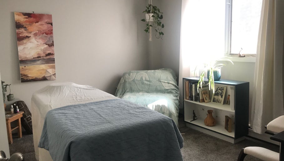 Birds of a Feather Acupuncture and TCM, bilde 1