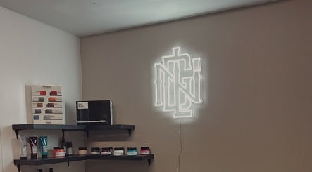 Nlg Barber & Beauty