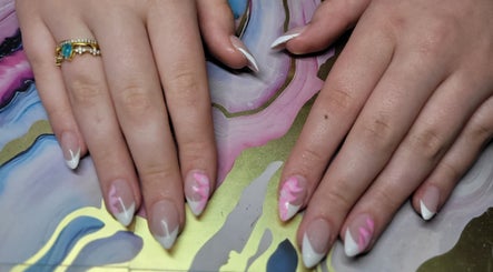 Harlee Nailz LLC