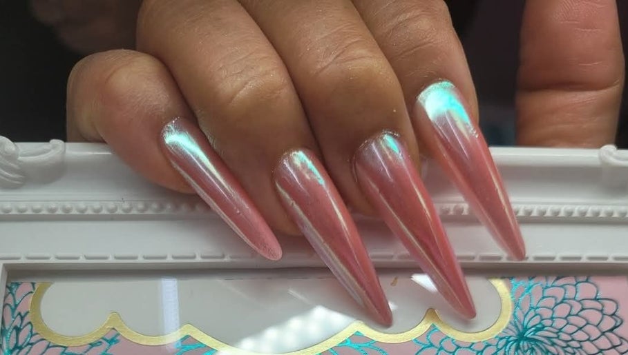Harlee Nailz L L C obrázek 1
