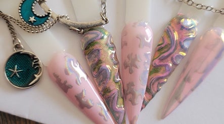Harlee Nailz L L C obrázek 3