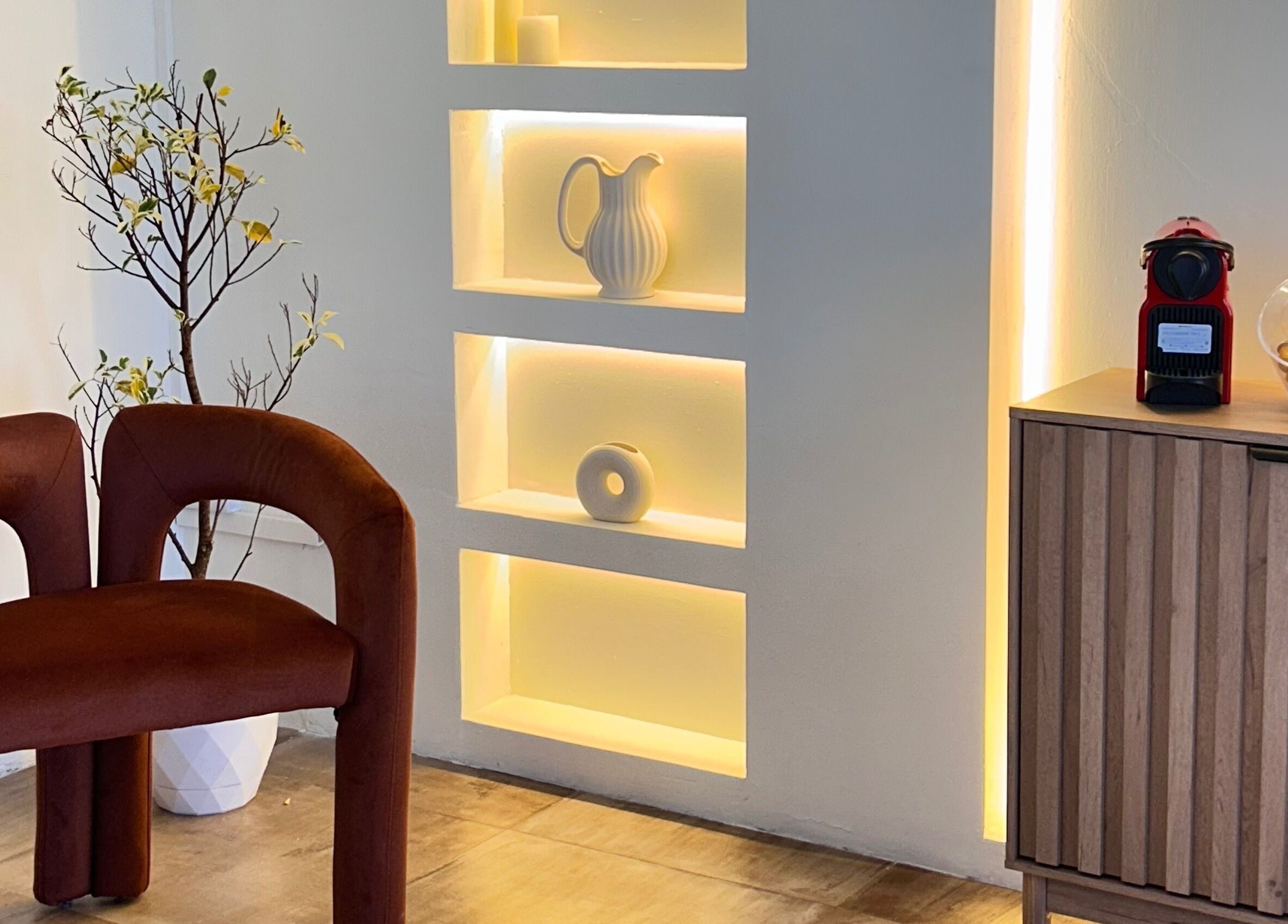 Modern chair and shelf in Alké Studio, Vacoas-phoenix, Plaines Wilhems District, MU. Elegant and warm design.