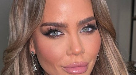 Hình ảnh 3 của Naomi Louise Makeup