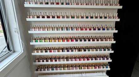 Mie nail spa image 2