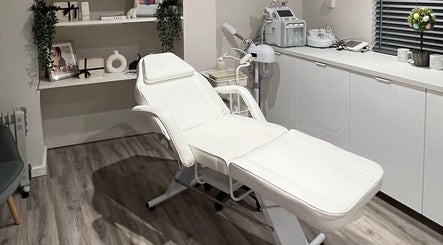 Luxurious treatment room at Beauty Spot By Paula in Bridgnorth, England, GB, with modern equipment.
