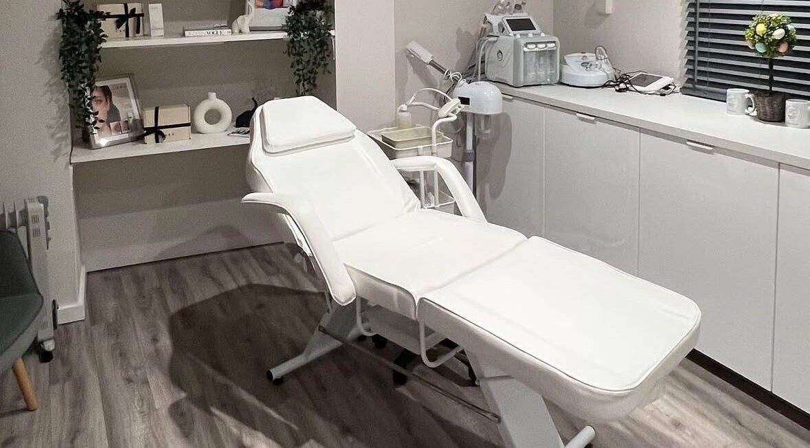 Luxurious treatment room at Beauty Spot By Paula in Bridgnorth, England, GB, with modern equipment.