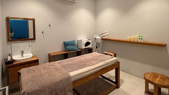 KU Salon and Spa