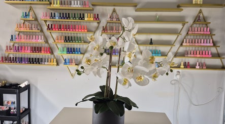 Time For Nails, bilde 3