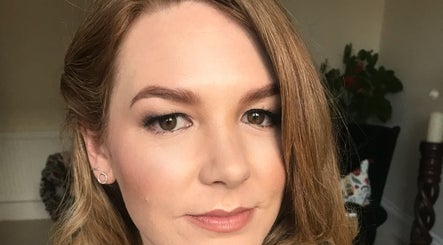 Lucy Sunderland Makeup image 2
