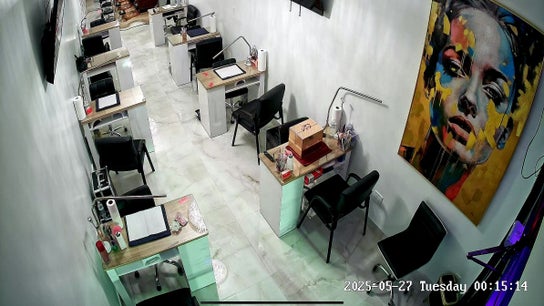 SECRET NAIL SALON 2