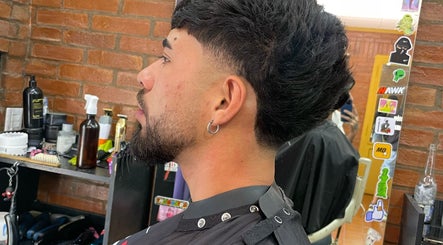Emir Castro BARBER, bilde 2