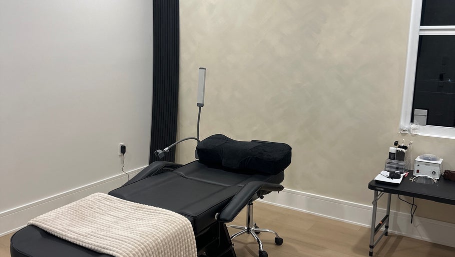 Brow Lab Miami image 1