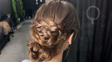 Retro Rose Hair & Beauty – obraz 2