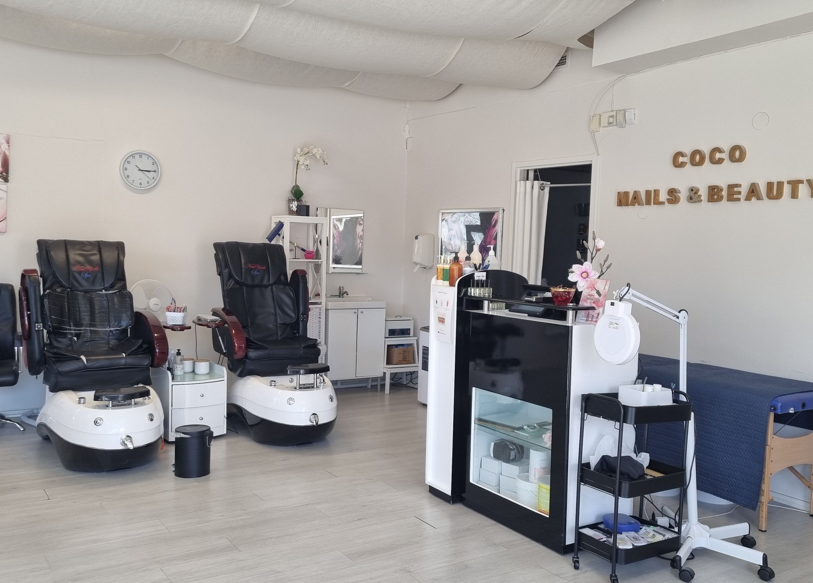 Coco Nails Partille interiör, Partille, Västra Götalands Län, SE med nagelvård och skönhetstjänster.