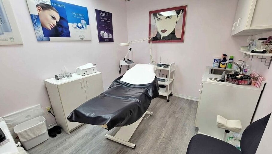 Facial Lounge image 1