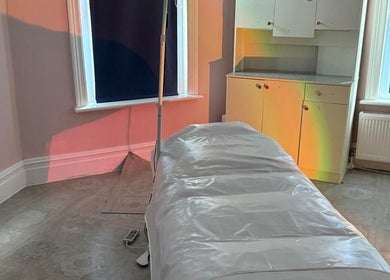 Relaxing treatment room at Sea View Beauty, Poole, England, GB with a comfortable treatment table.